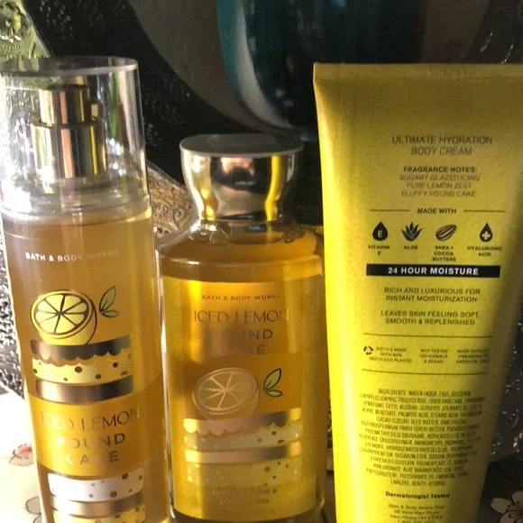 Bath and Bodyworks ice lemon poundcake gift set combo - Picture 3 of 3